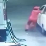 Gila! Petugas SPBU di Jaktim Terseret karena Mobil Kabur Tanpa Bayar Bensin