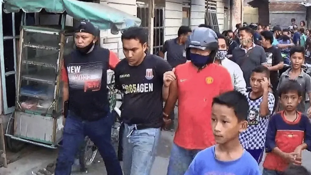 Polisi Beraksi! Dua Kampung Narkoba Dibobol di Labusel, Satu Tersangka Diciduk!