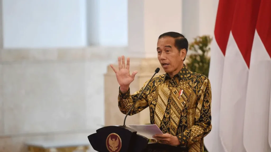Jokowi Dorong BI dan OJK untuk Meningkatkan Perlindungan di Sektor Ekonomi Digital